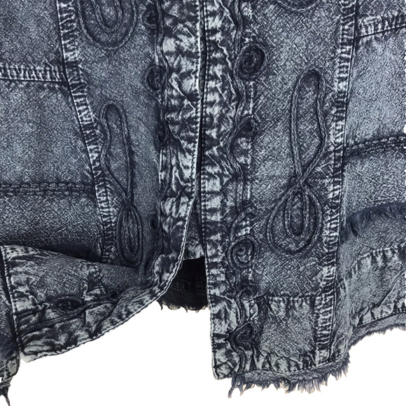 Scully Denim Long Sleeve Top Blouse Collar V-Neck Embroidered Raw Hem Size Small - Picture 5 of 12
